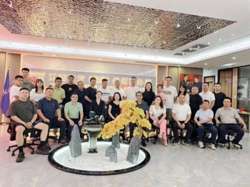 【班级活动】管控风险,赋能发展——江西财大新商界91班《企业用工风险应对》沙龙在南芳律所举行 【班级活动】管控风险,赋能发展——江西财大新商界91班《企业用工风险应对》沙龙在南芳律所举行