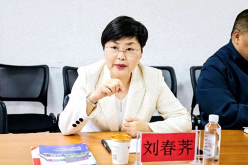 【中心动态】江西新商界总裁5班校友刘春荠到访EDP中心座谈交流140.jpg