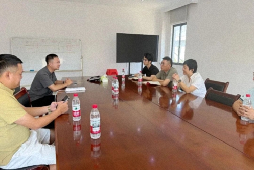 【中心动态】江西新商界总裁班联动永修县招商团队走进小蓝片区学员企业279.jpg